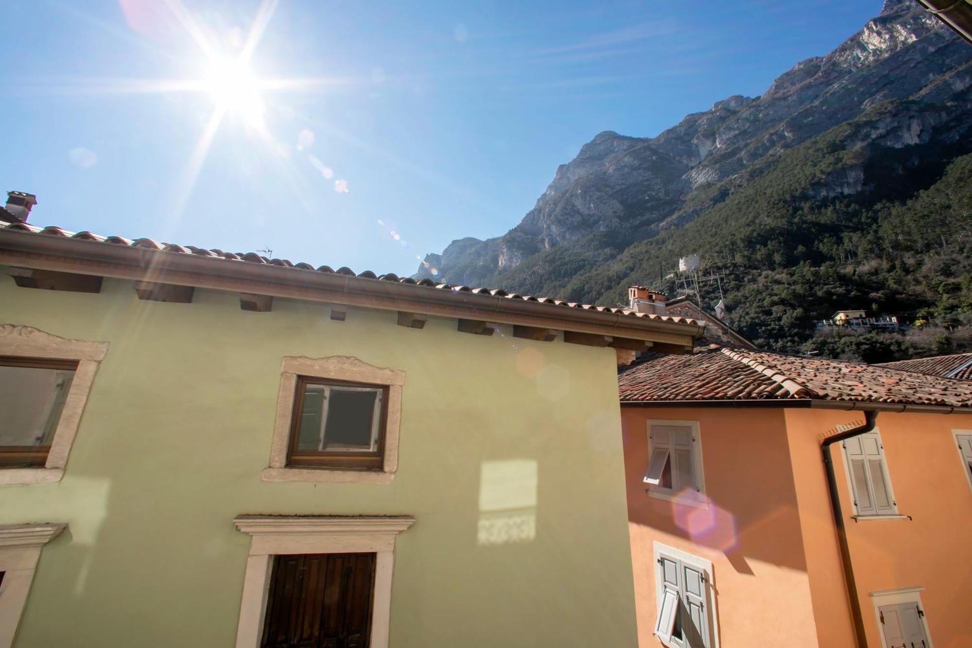 Nido Sui Tetti Di - Happy Apartment Riva del Garda