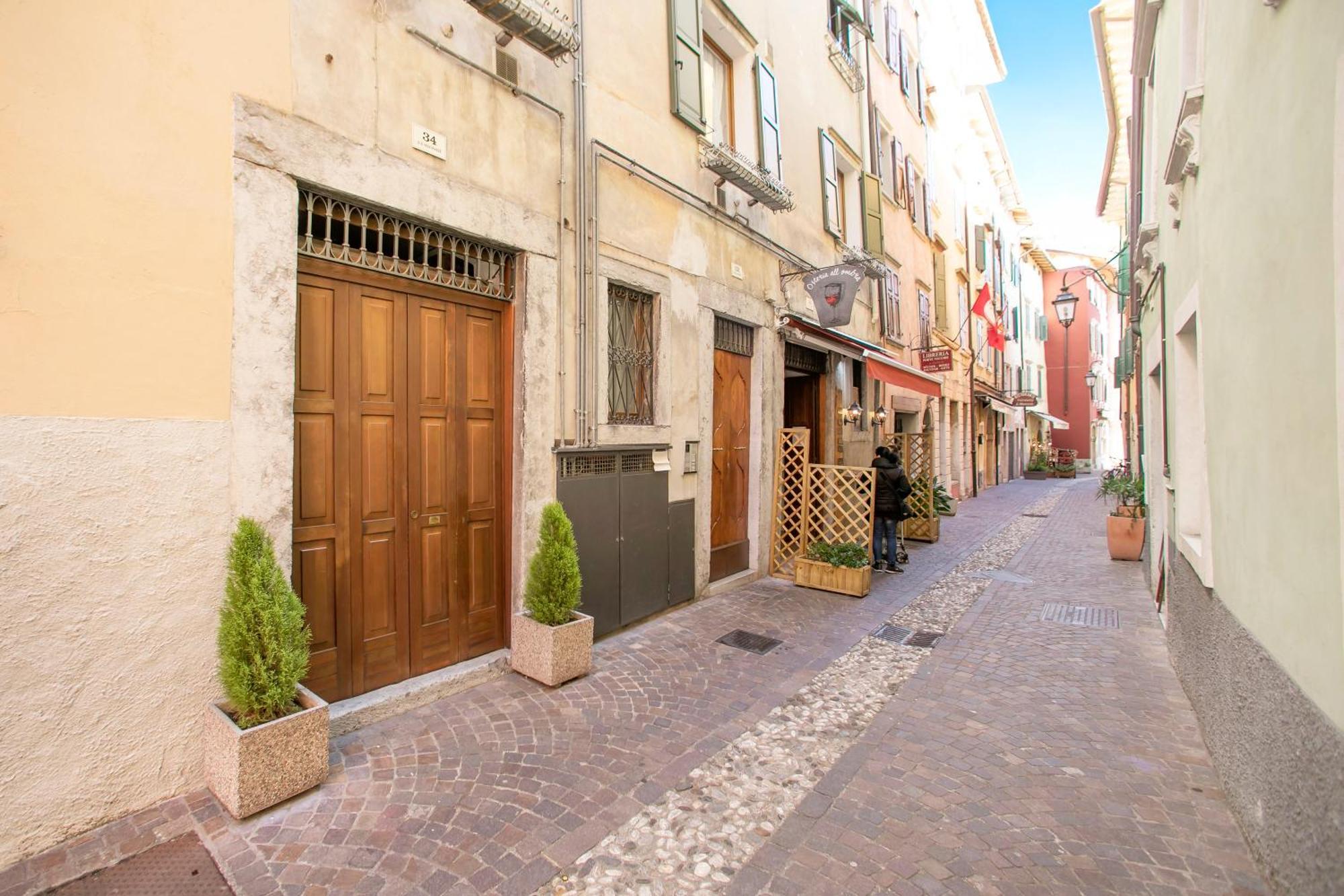 Apartment Nido Sui Tetti Di - Happy *